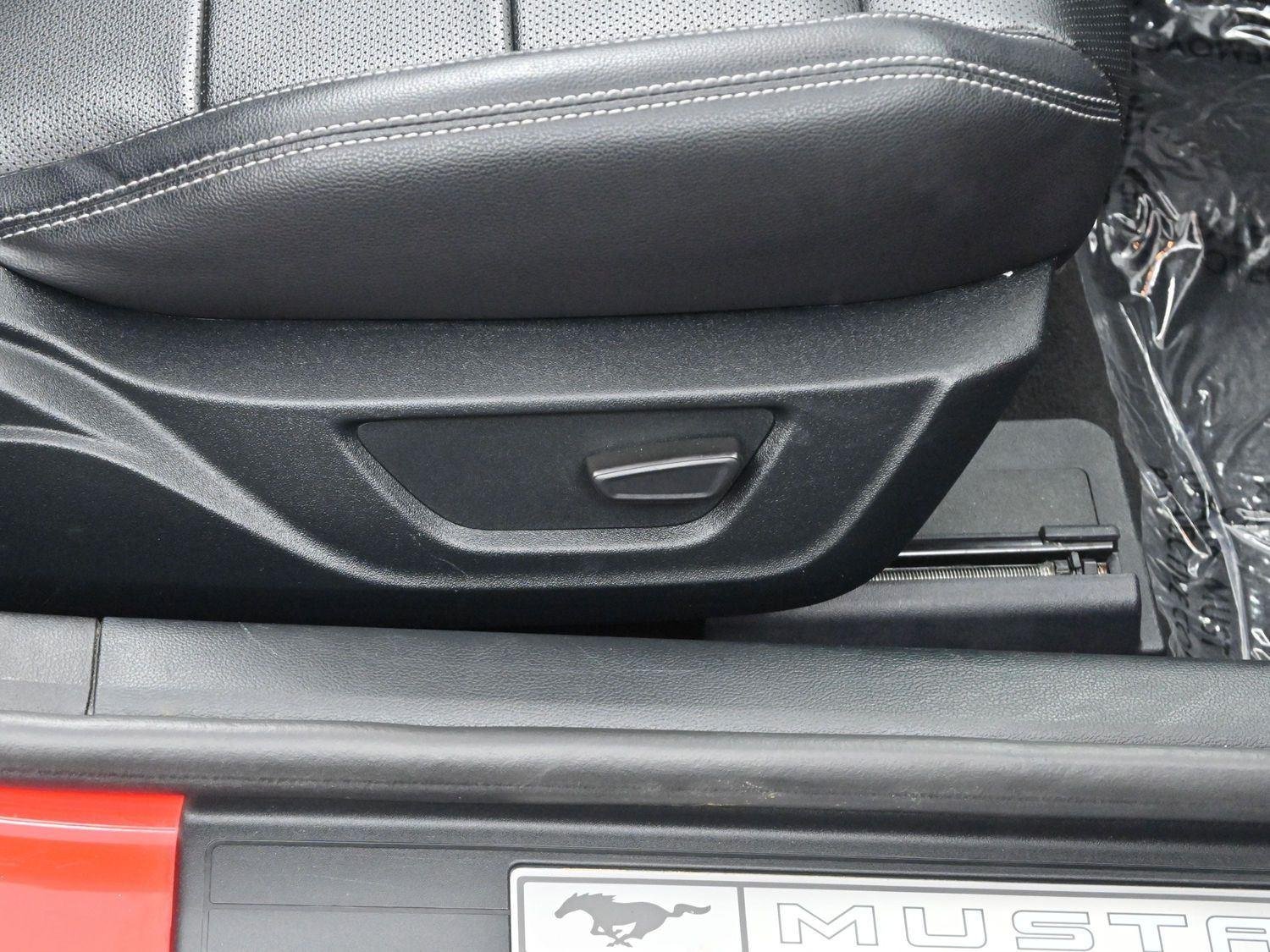 2023 Ford Mustang EcoBoost Premium - Photo 28