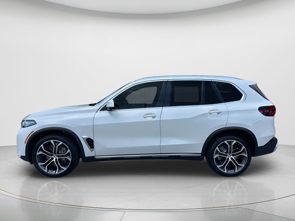 New 2026 Mineral White Metallic BMW sDrive40i image 8