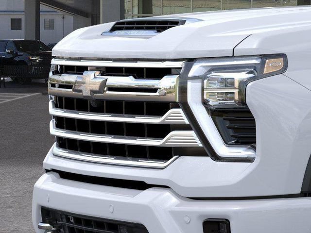 2026 Chevrolet Silverado 3500 HD High Country - Photo 13