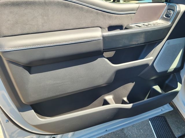 New 2026 White Ford Platinum image 8