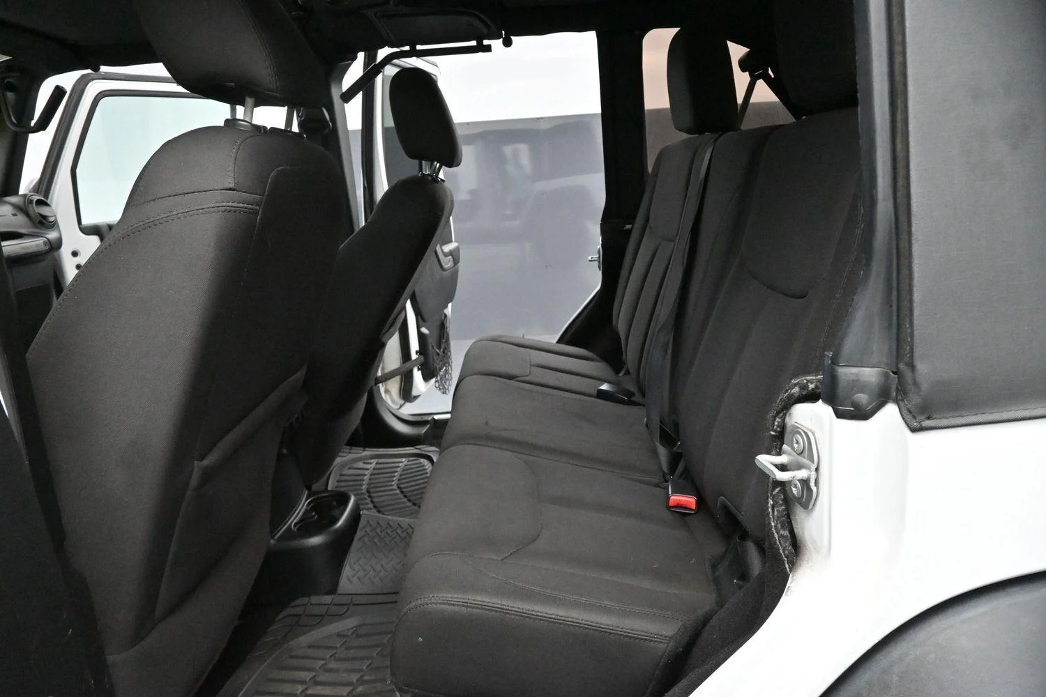 Used 2017 Bright White Clearcoat Jeep Sport image 24