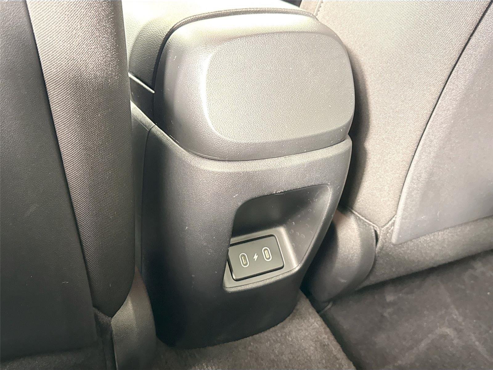 Used 2025 Fluid Metal Hyundai Blue image 29