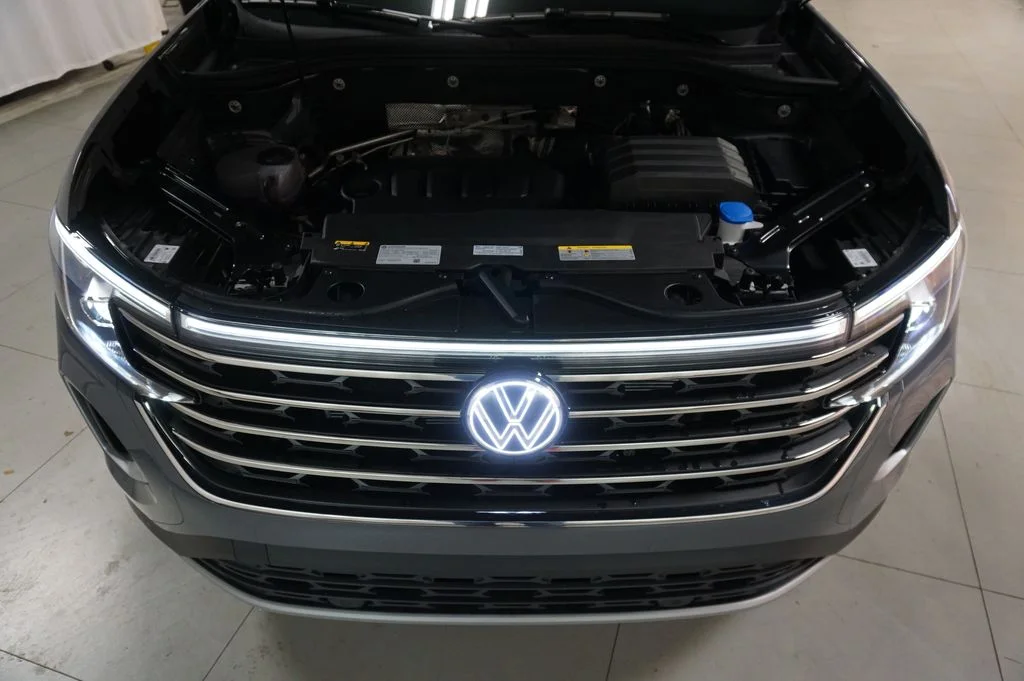 New 2026 Gray Volkswagen 2.0T SE w/Technology image 33