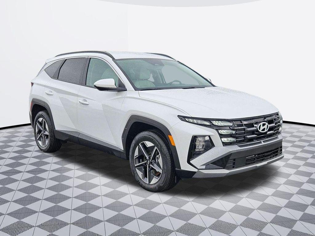 New 2026 White Hyundai SEL AWD image 8