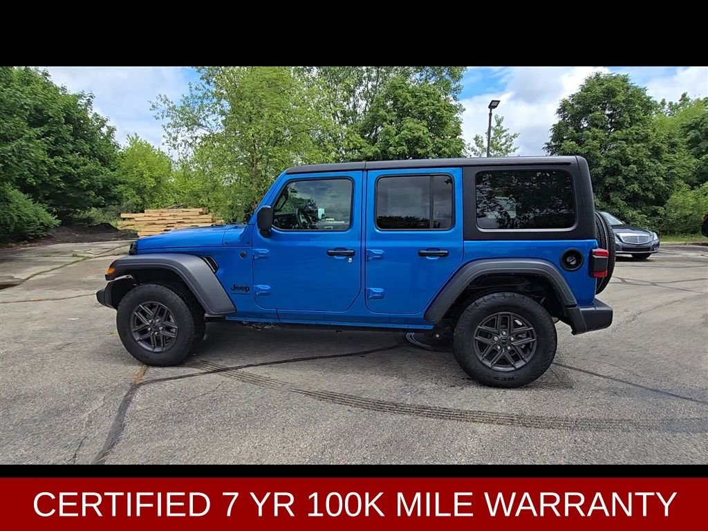 Used 2024 Blue Jeep Sport S image 5