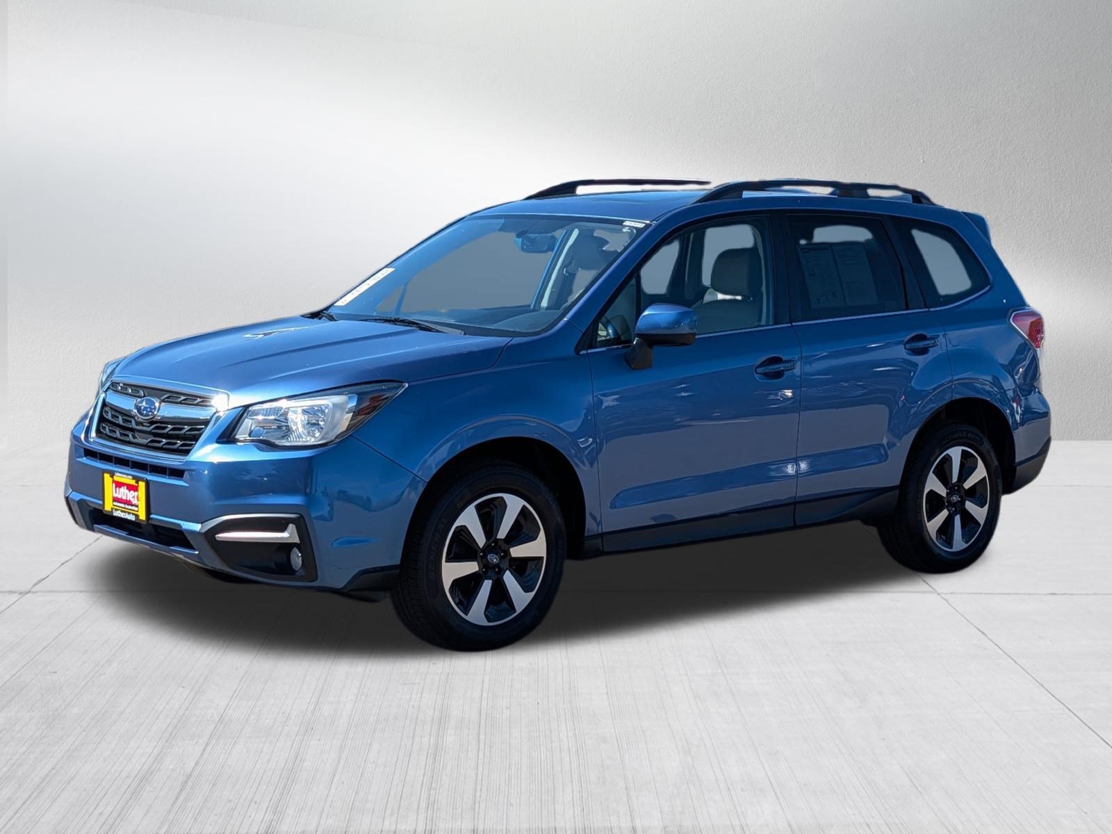 Used 2018 Quartz Blue Pearl Subaru Limited image 3