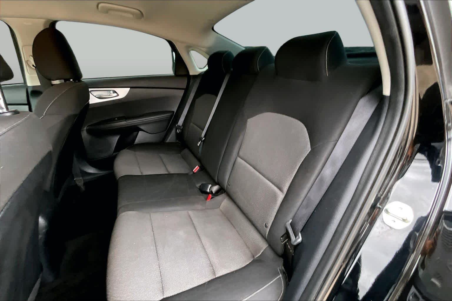 Used 2024 Aurora Black Kia LXS image 20