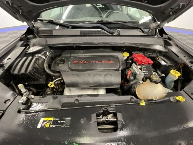 Used 2019 Billet Silver Metallic Clearcoat Jeep Trailhawk image 24