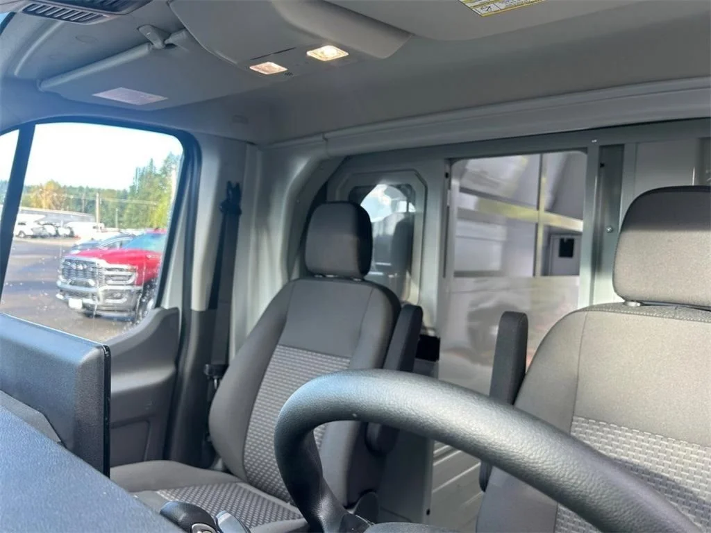 2024 Ford Transit Cutaway Base - Photo 25