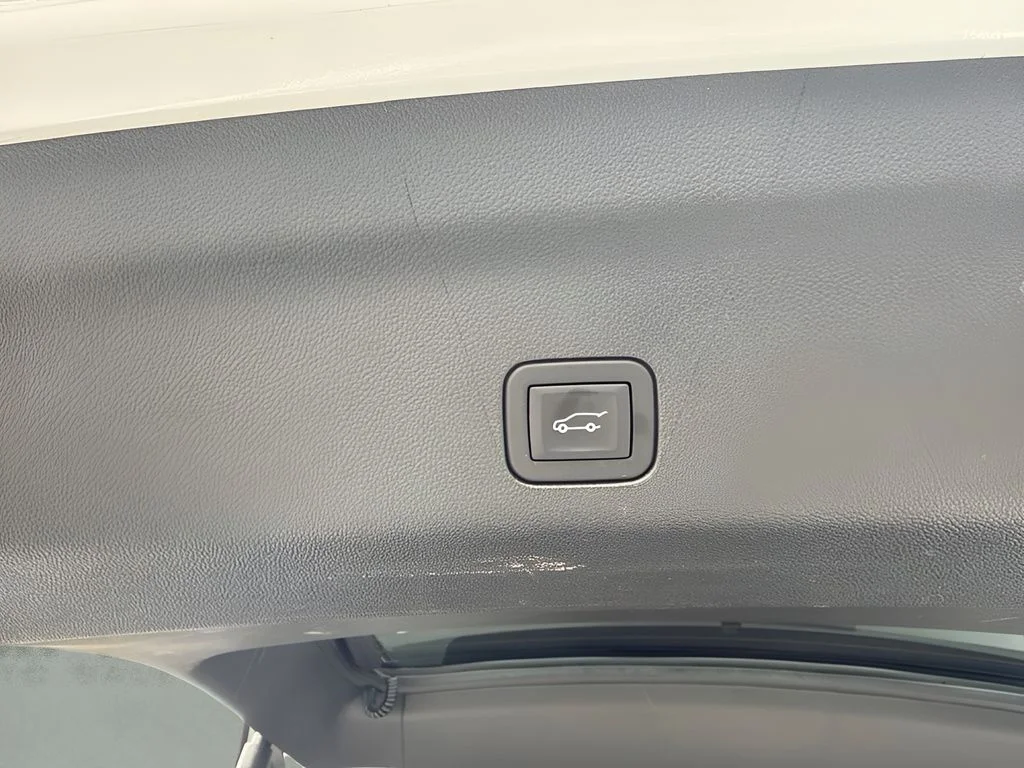 Used 2025 Beige Chevrolet Z71 image 21