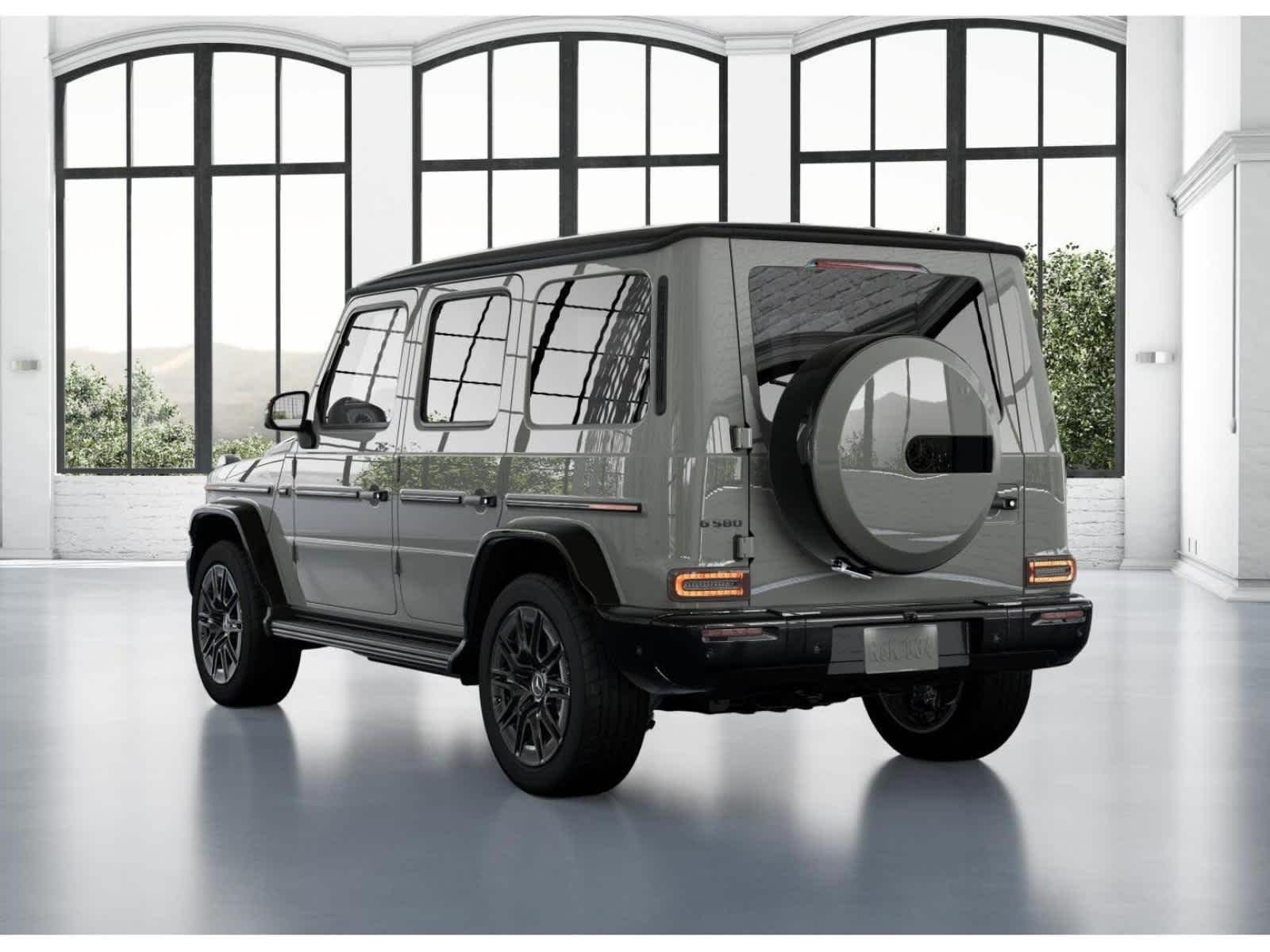 New 2026 MANUFAKTUR Arabian Grey Mercedes-Benz G 580e image 28