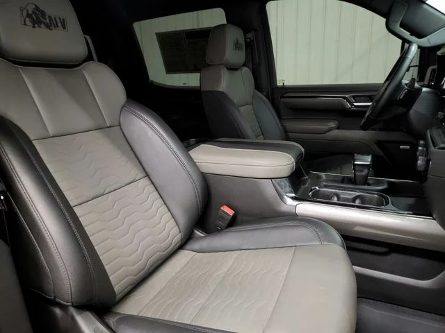 2023 Chevrolet Silverado 1500 ZR2 - Photo 31