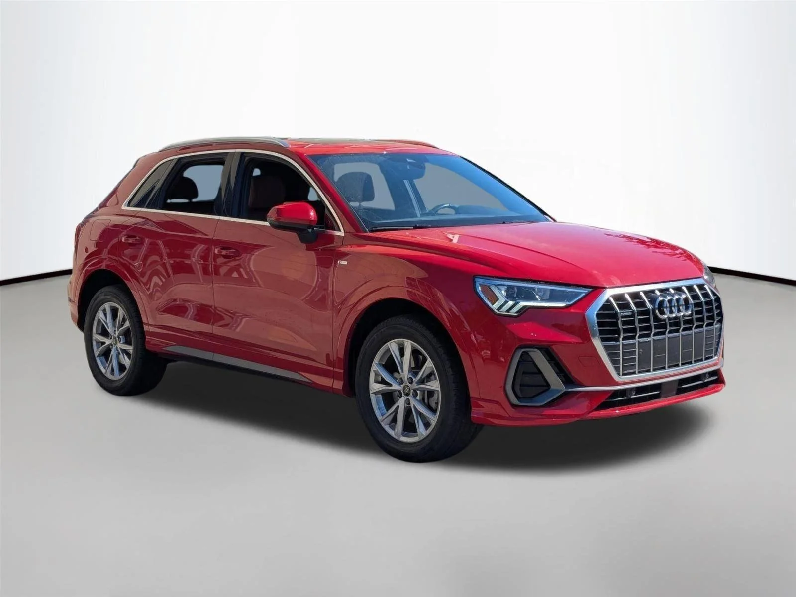 Used 2025 Progressive Red Metallic Audi S line Premium image 3