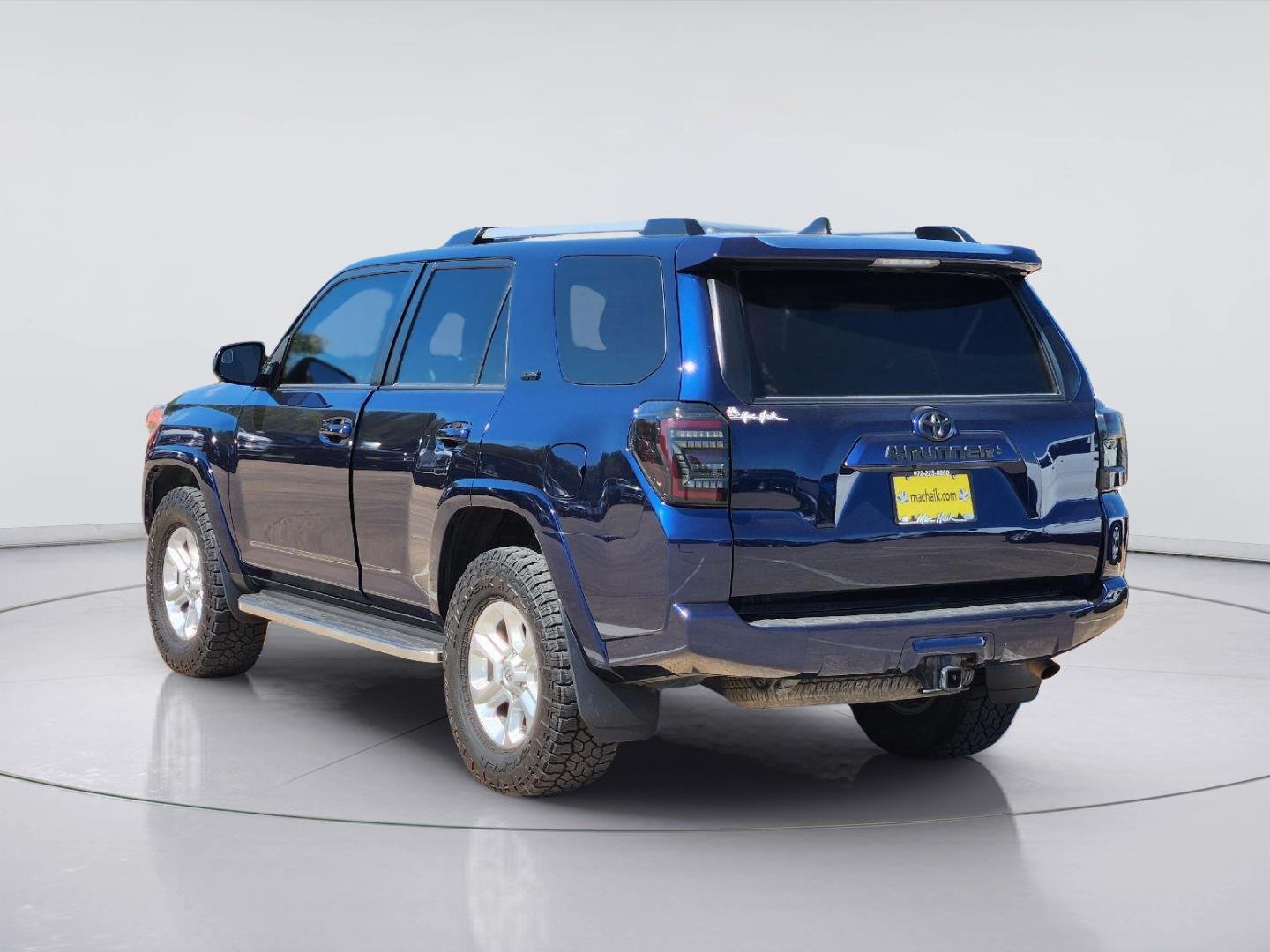 Used 2022 Nautical Blue Metallic Toyota SR5 image 4
