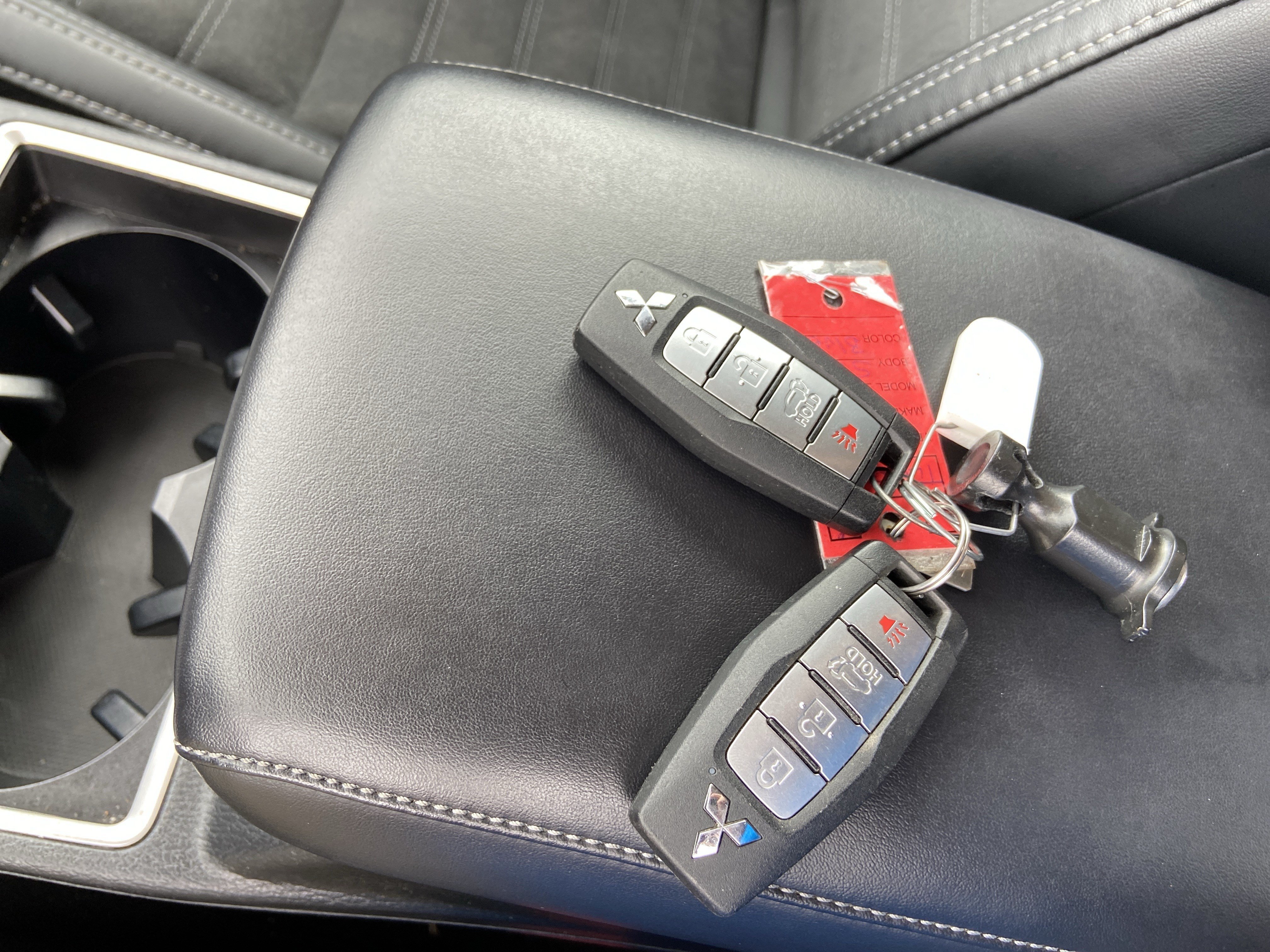 Used 2023 Cosmic Blue Metallic Mitsubishi SE image 46