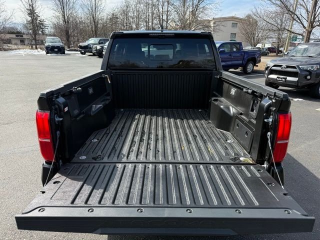 2025 Toyota Tacoma Limited - Photo 8