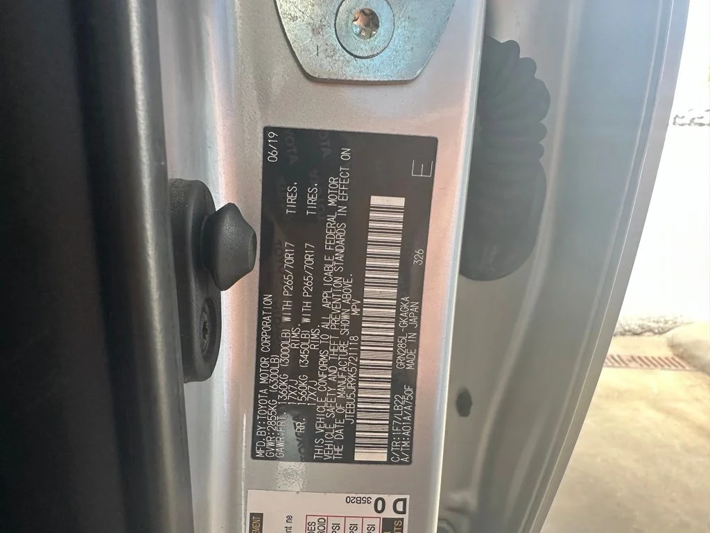 Used 2019 Silver Toyota SR5 Premium image 39