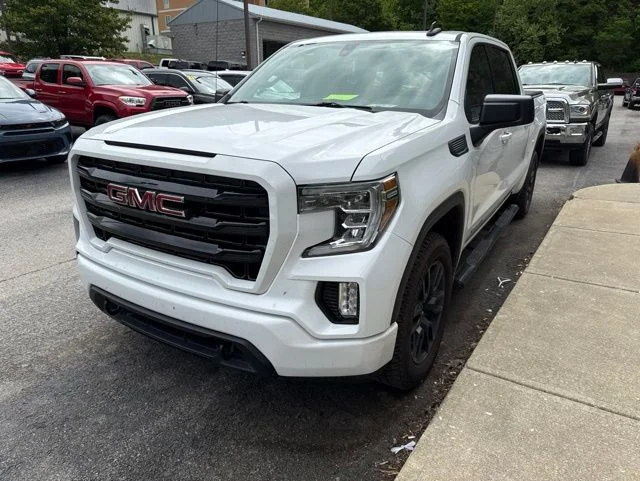 Used 2022 White GMC Elevation image 5