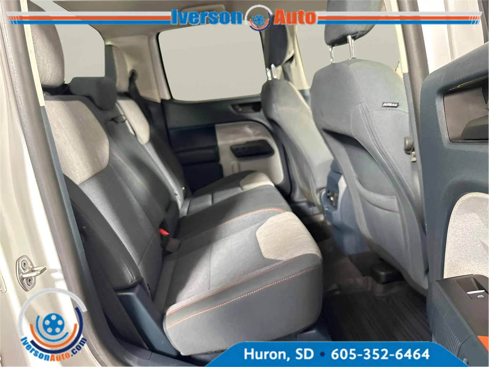Used 2023 Oxford White Ford XLT image 31