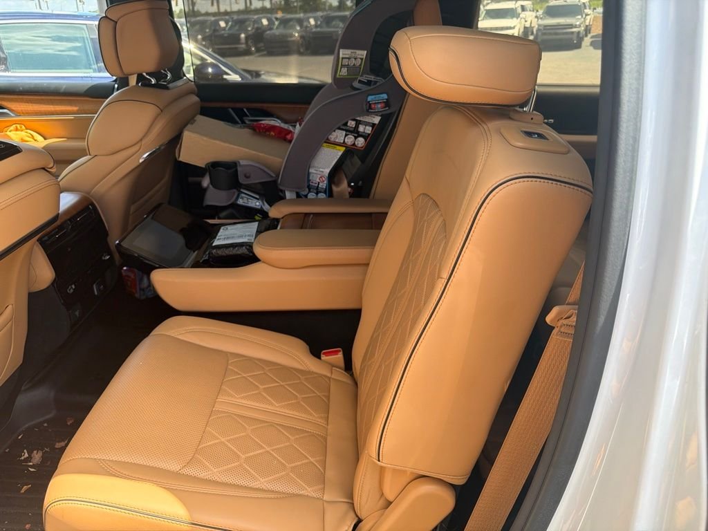 2023 Jeep Grand Wagoneer Series III - Photo 8