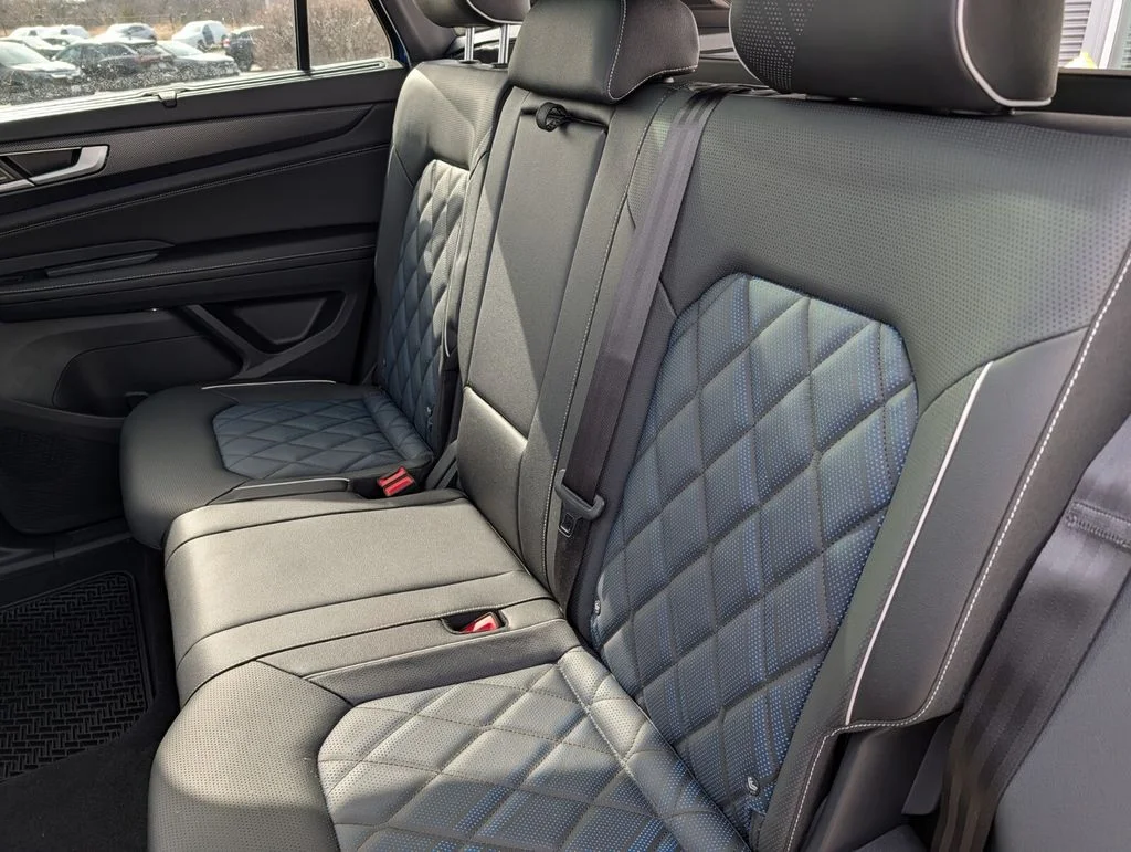 2026 Volkswagen Atlas Cross Sport SEL Premium R-LINE - Photo 15