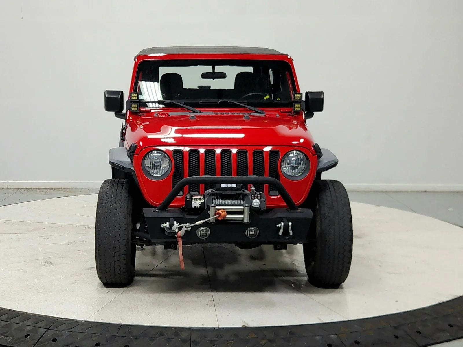 Used 2021 Red Jeep Sport image 3