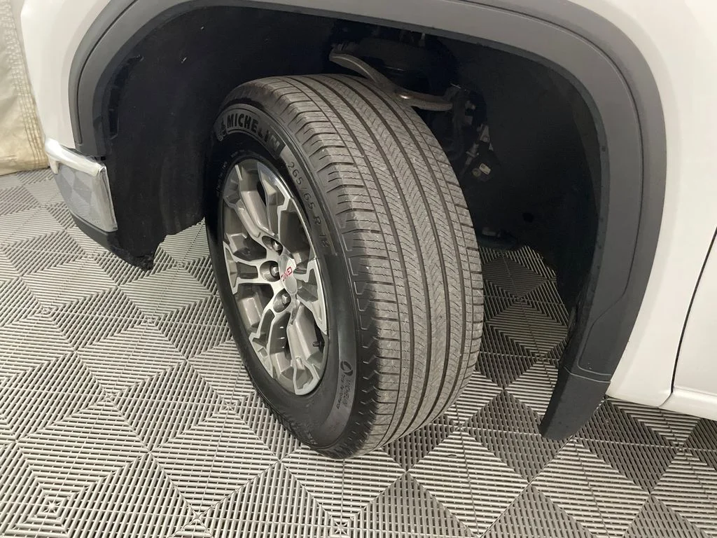 2025 GMC Sierra 1500 SLT - Photo 29