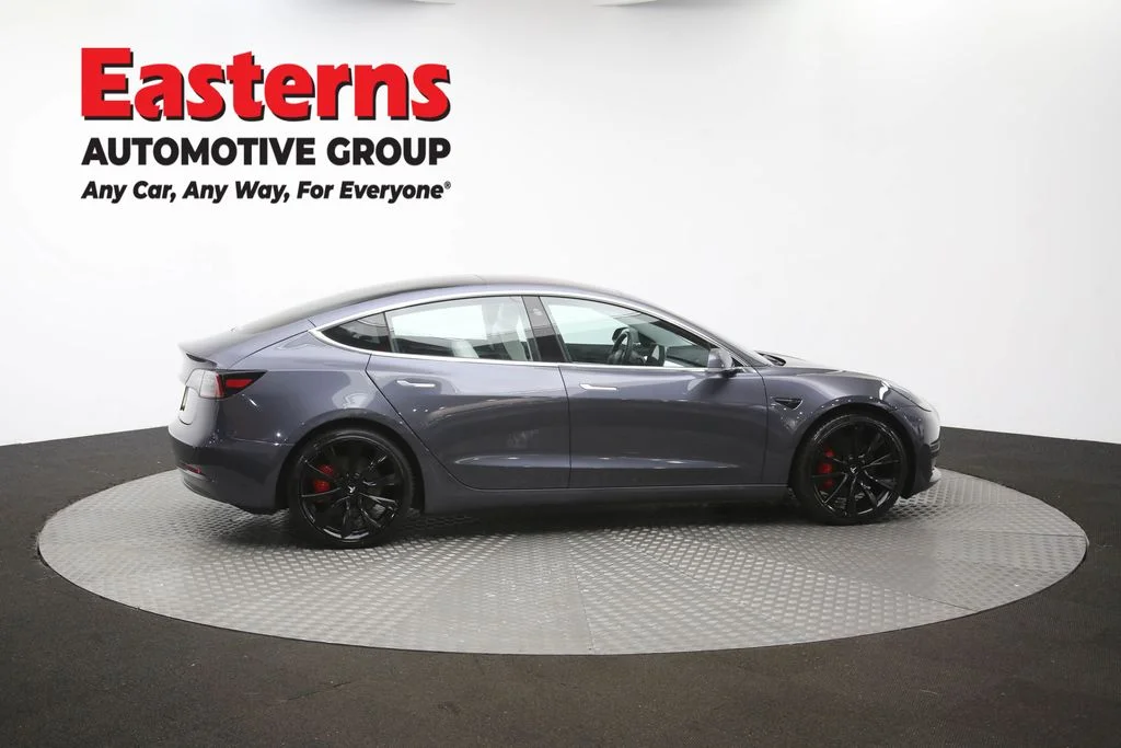 Used 2018 Gray Tesla Long Range image 39
