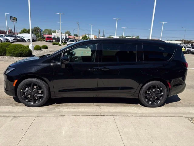 New 2027 Black Chrysler Limited image 8