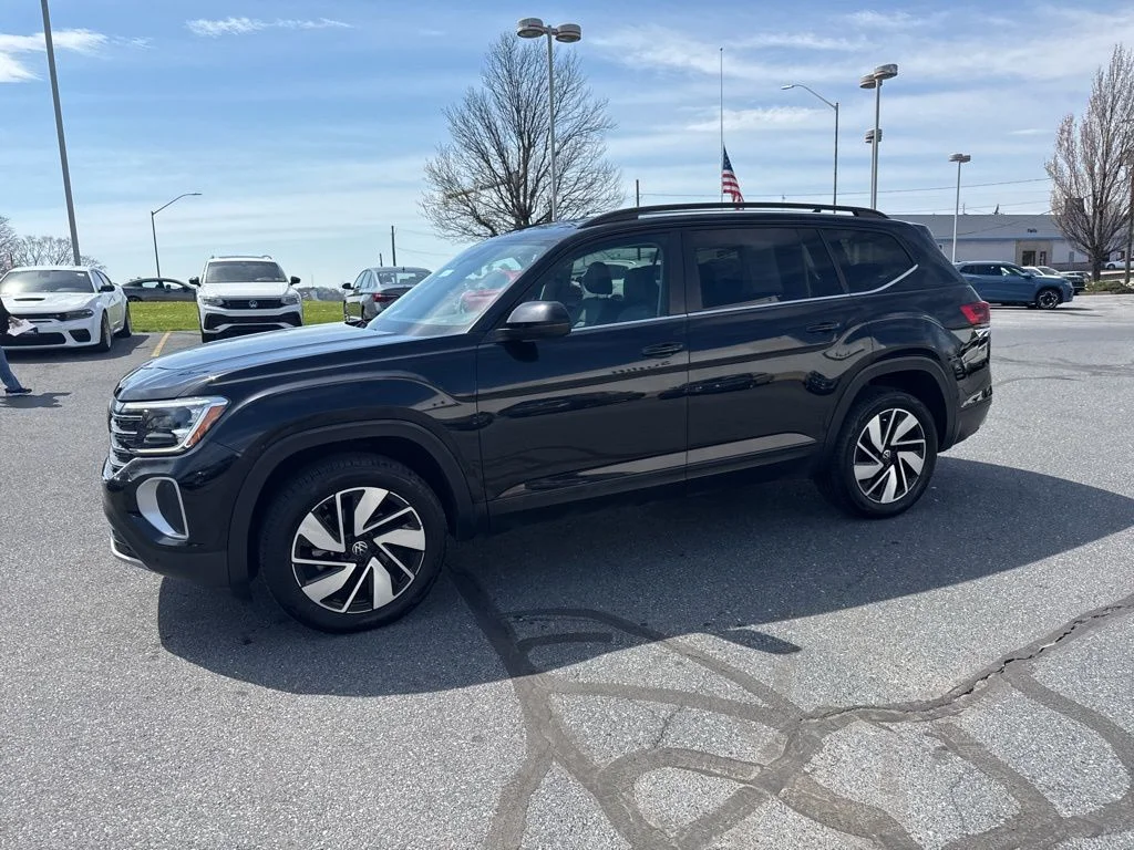 2026 Volkswagen Atlas SE w/Tech - Photo 10