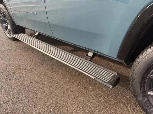 New 2026 Steel Blue Exterior Paint Jeep Grand Wagoneer image 22