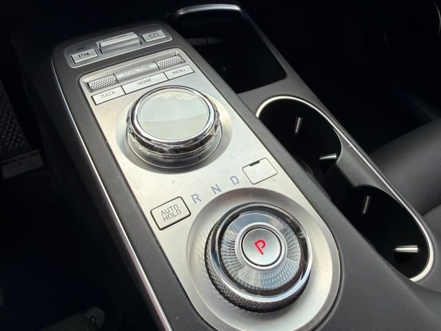 Used 2023 Black Genesis 2.5T image 17