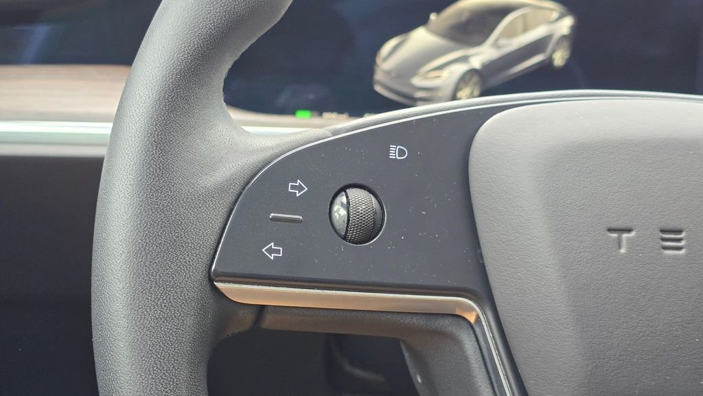 Used 2023 Stealth Gray Tesla  image 27