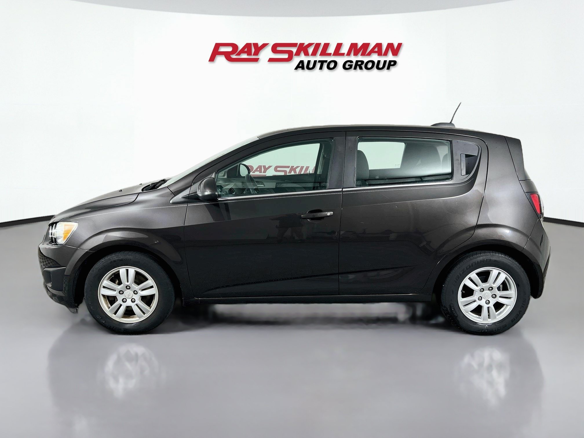 Used 2015 Mocha Bronze Metallic Chevrolet LT image 4