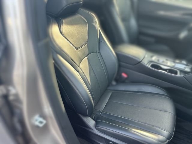 Used 2023 Silver INFINITI LUXE image 28