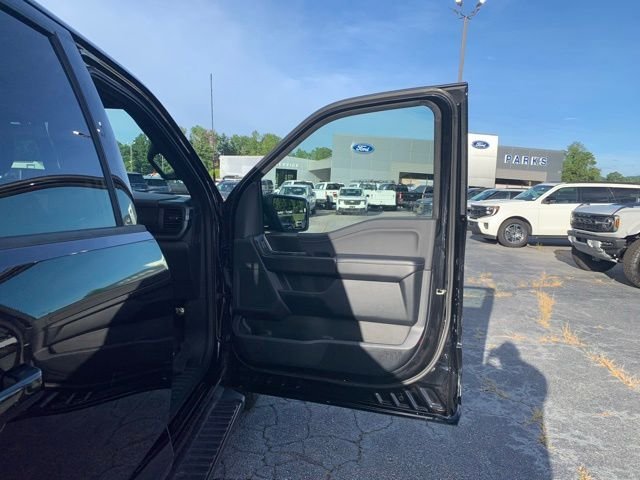Used 2024 Black Ford XLT image 14