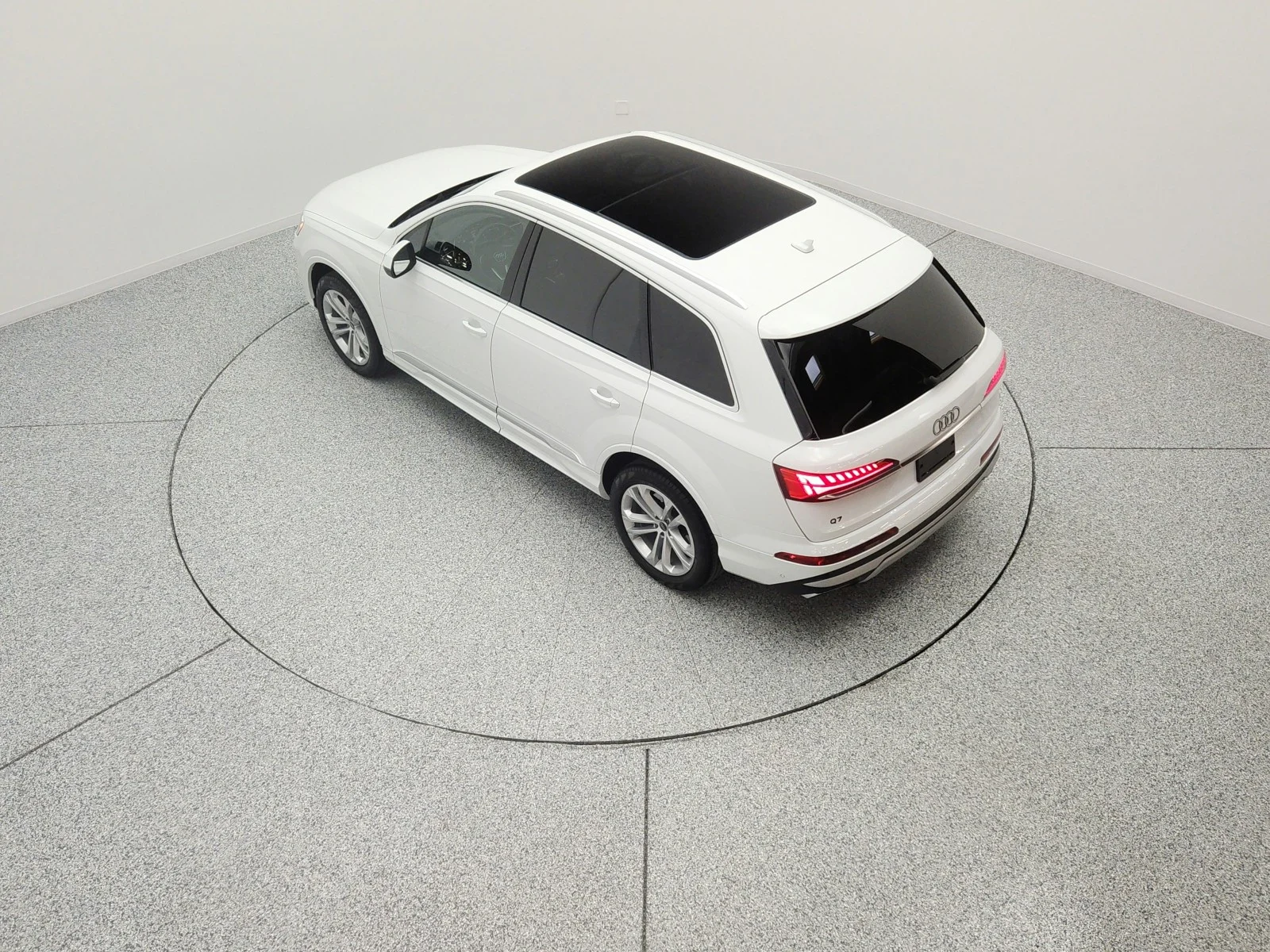 Used 2025 Carrara White Audi Premium Plus 55 TFSI quattro image 15
