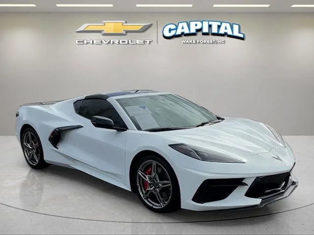 Used 2024 Arctic White Chevrolet 2LT image 7