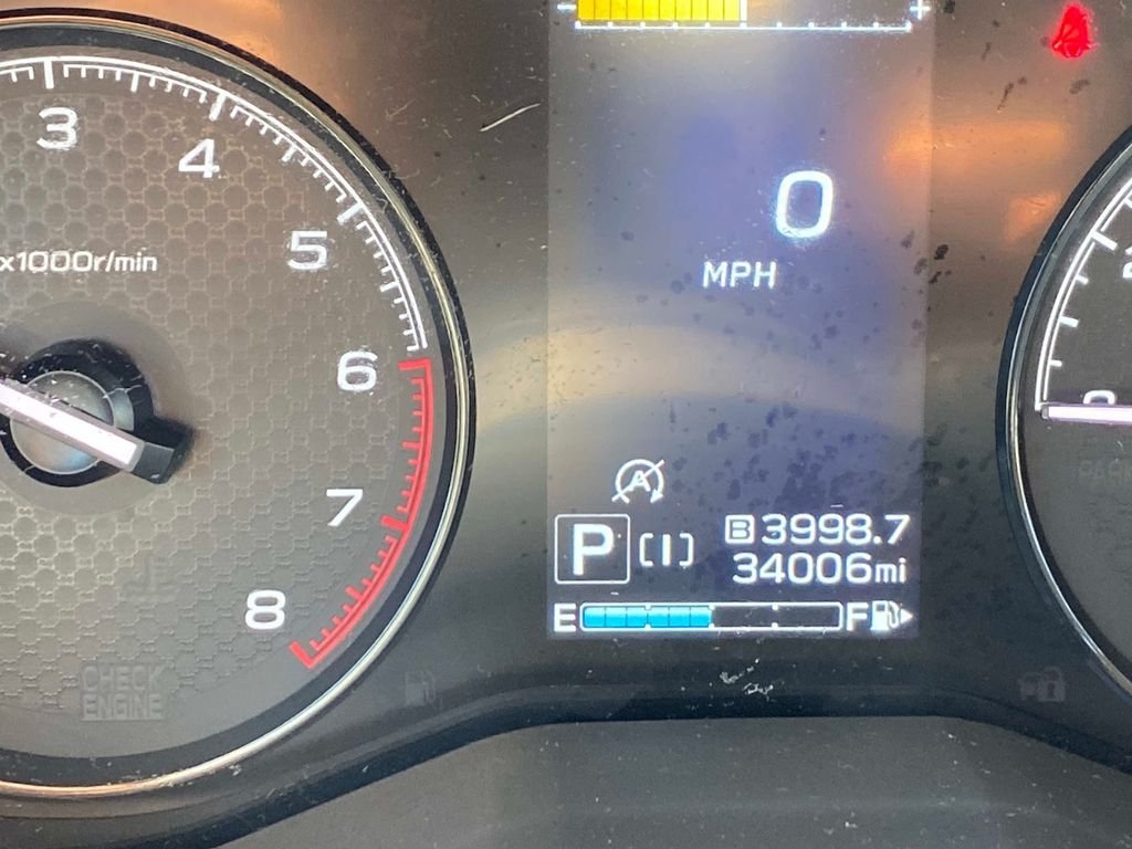 Used 2024 Gray Subaru Base image 33