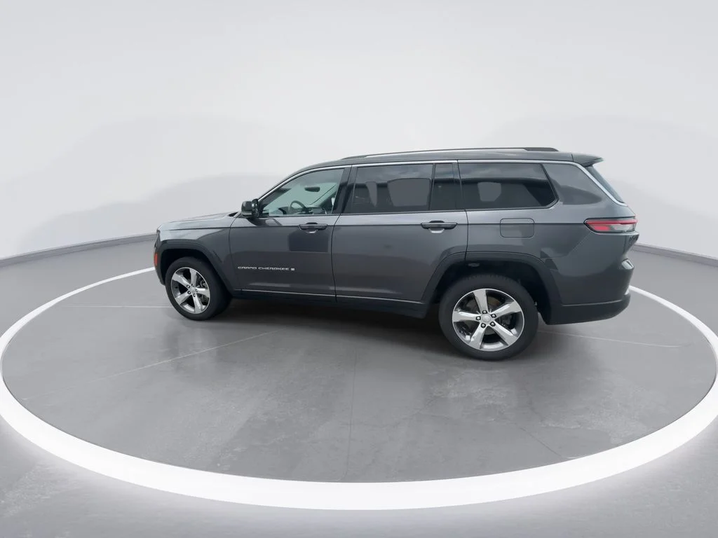 Used 2021 Gray Jeep Limited image 5