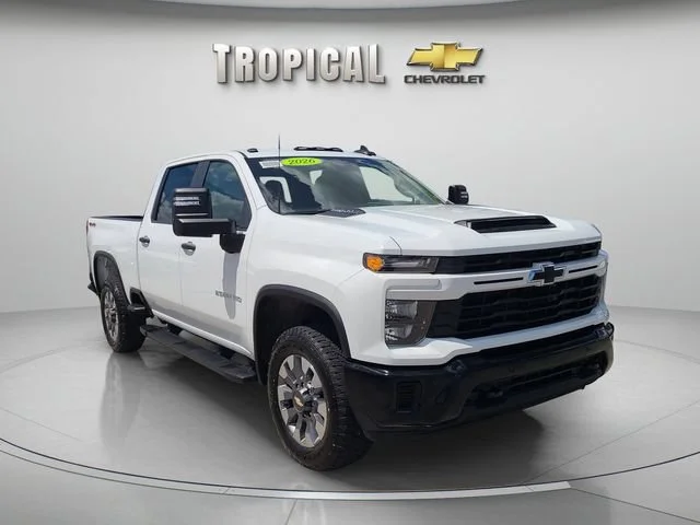 New 2026 Summit White Chevrolet Custom image 4