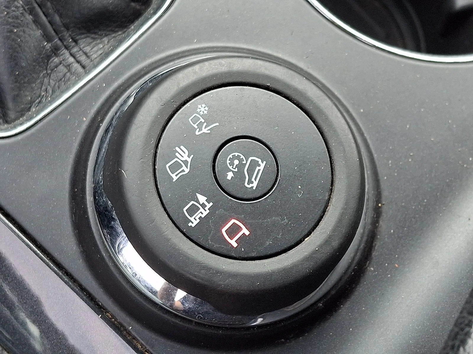 Used 2018 Blue Ford XLT image 24