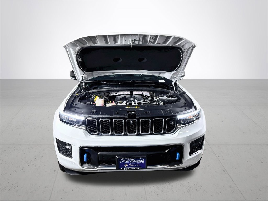 Used 2023 White Jeep Overland 4xe image 23