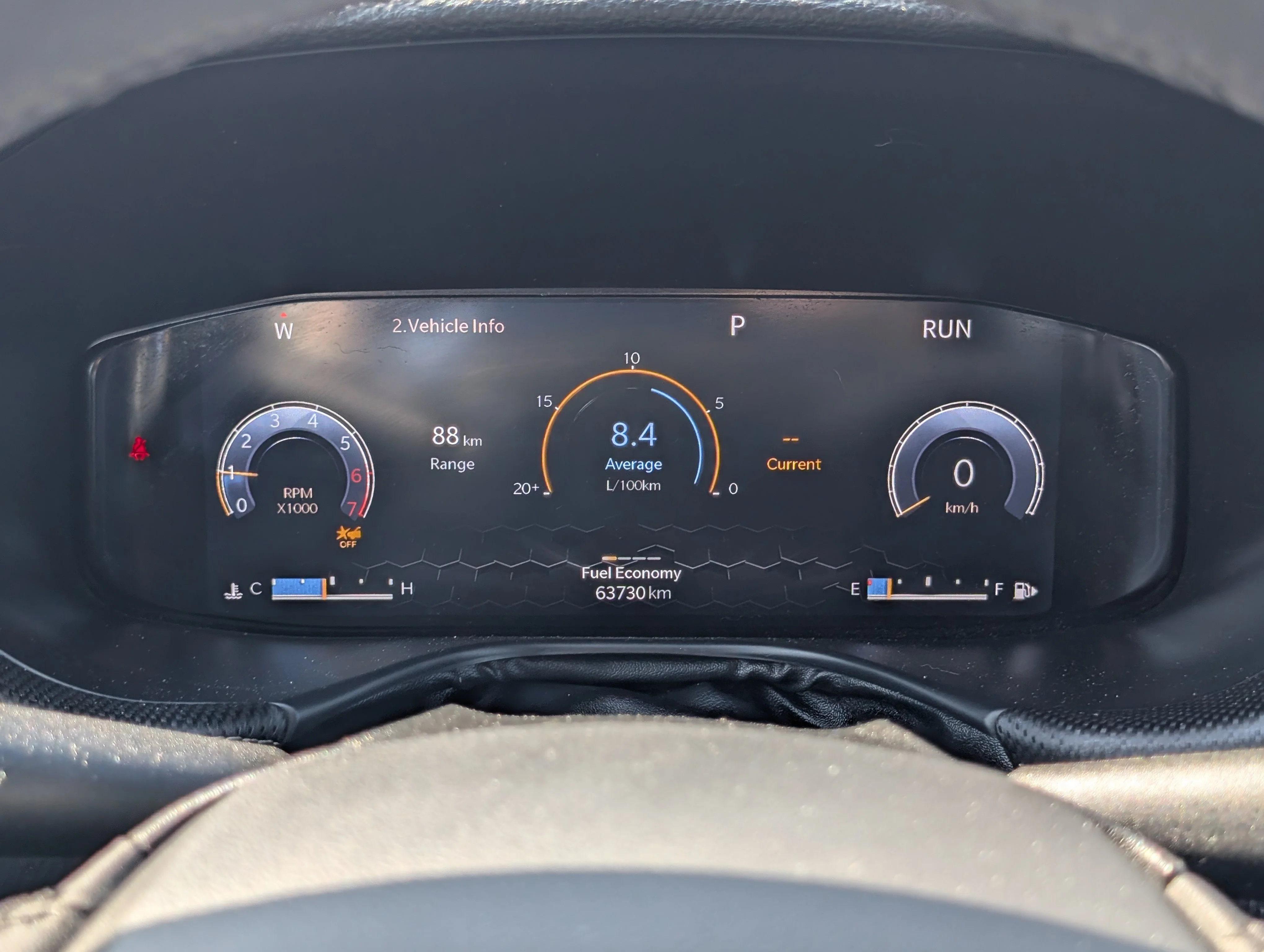 Used 2024 Silver Jeep Altitude image 25
