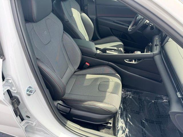 2025 Hyundai Elantra N Line - Photo 57