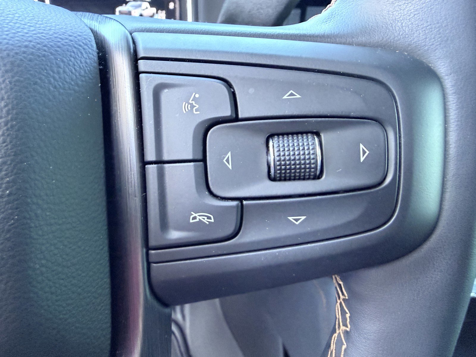 Used 2025 Black GMC AT4 image 15