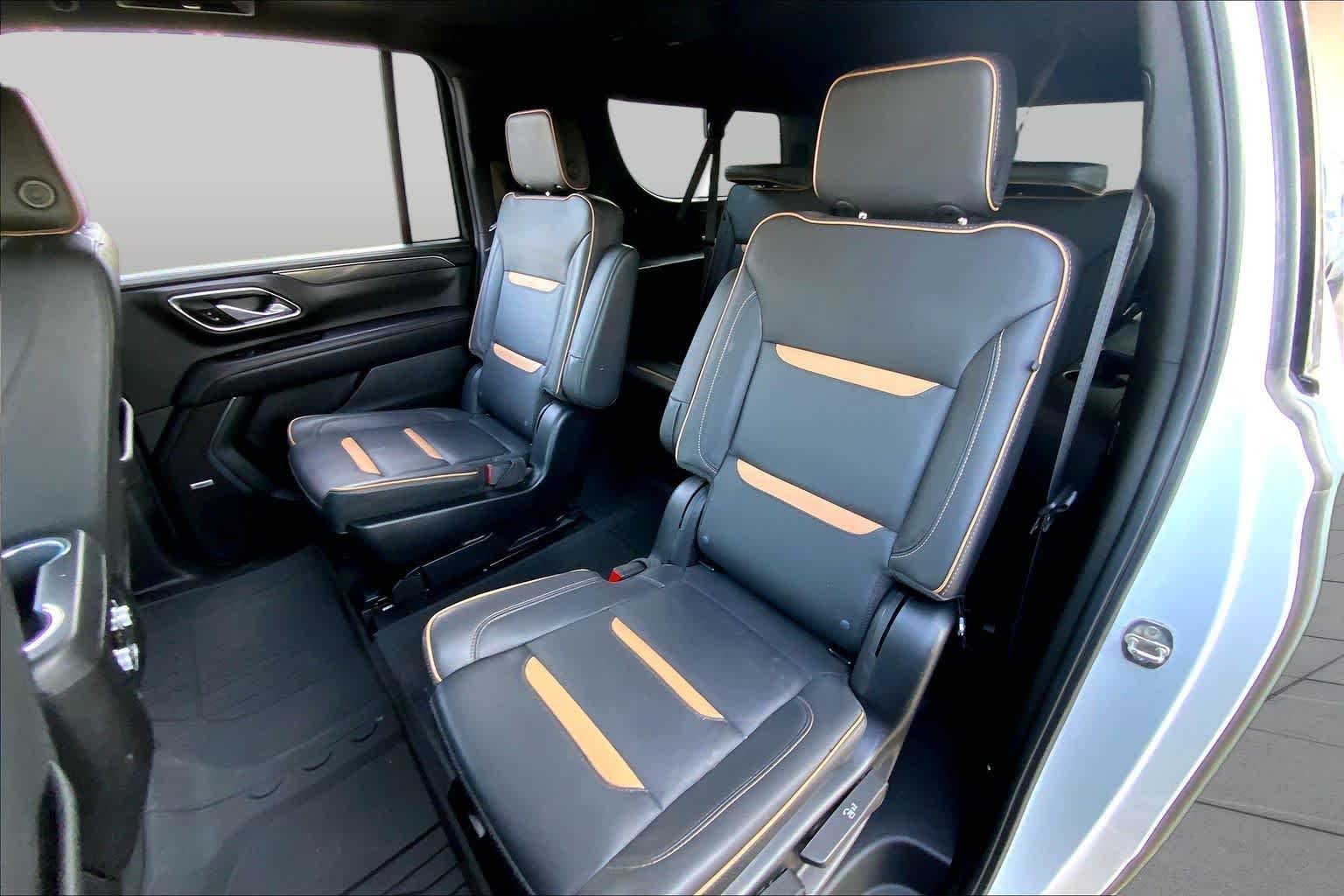 Used 2024 Summit White GMC AT4 image 41