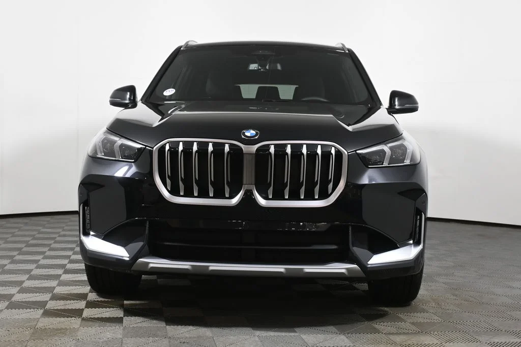 New 2027 Black BMW xDrive28i image 10