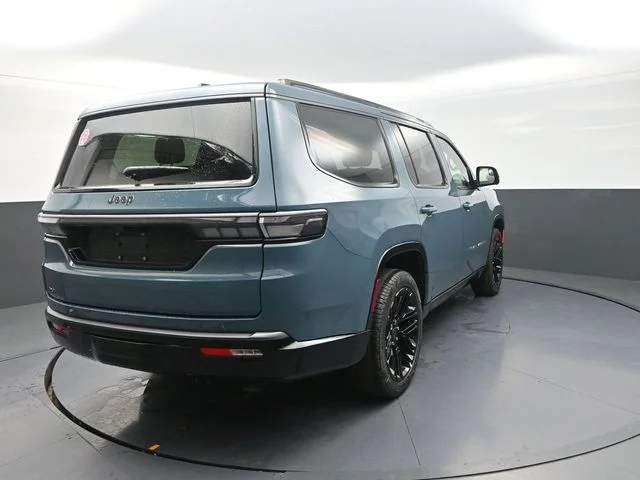 New 2026 Steel Blue Exterior Paint Jeep Limited Reserve image 9