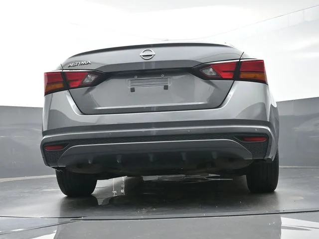 Used 2025 Gray Nissan 2.5 SV image 46